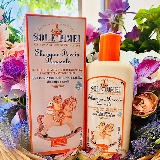 Protegge efficacemente e in modo naturale la delicata pelle dei piccoli da scottature ed eritemi solari. 
Arricchito dagli estratti di fiori di Calendula, succo di Aloe vera, olio di Mandorle dolci e Vitamina E è particolarmente indicato per le pelli chiare e sensibili e aiuta a prevenire irritazioni e arrossamenti.