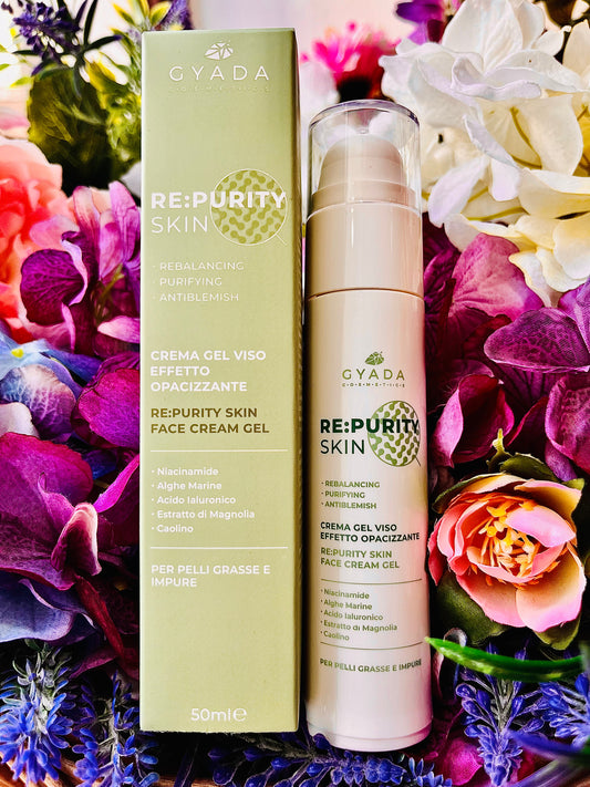 Re:PuritySkin Face Cream Gel è un fluido leggero, con ingredienti idratanti ed opacizzanti, ideale per pelli grasse, impure e a tendenza acneica, anche come base make-up. Formulato con innovativi attivi di derivazione vegetale che aiutano a contrastare l’insorgenza delle imperfezioni, riequilibrare la produzione di sebo ed il microbioma cutaneo.  50ml