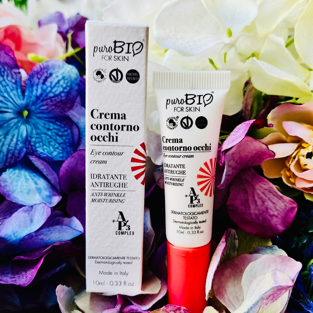 Crema Contorno Occhi corposa anti-età.
La funzione sinergica del mix di sostanze nutrienti come il burro di karitè e di cacao e l’olio di Argan, rendono la pelle morbida ed elastica.