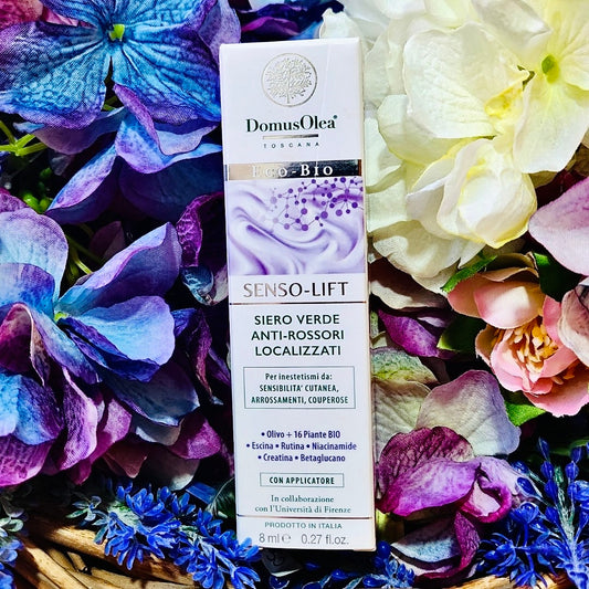 Siero concentrato dal lieve effetto uniformante, per il trattamento ROSSORI LOCALIZZATI di varia natura (SENSIBILITA’ CUTANEA, ARROSSAMENTI, CAPILLARI VISIBILI), studiato per ridurne la visibilità nell’immediato e a lungo termine.