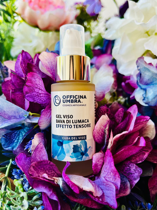 Gel fluido a base di estratto dibava di lumaca indicato per minimizzare le piccole rugosità di superficie, distendere la superficie cutanea e proteggere la pelle dallo stress ossidativo.  30 ml