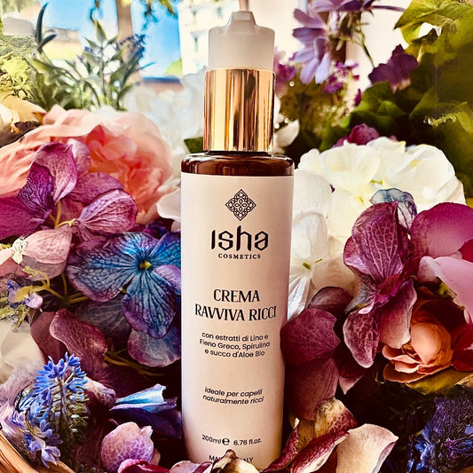 La crema capelli ravviva ricci Isha è studiata per dare volume e forma alla vostra acconciatura per uno styling duraturo ma leggero.