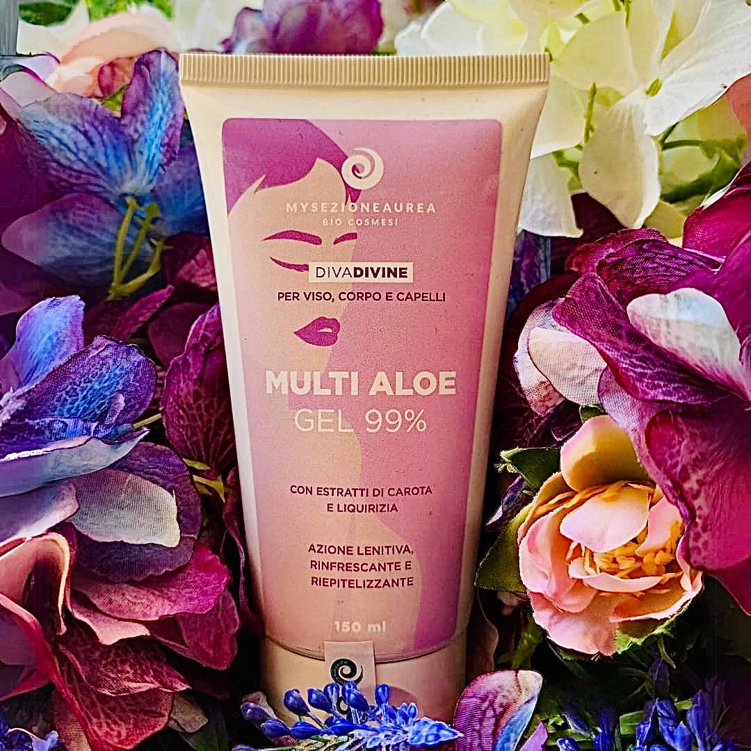 Prima mi chiamavo solo Lalla. Sono il:  MULTI ALOE GEL 99% DIVA DIVINE con estratti di carota e liquirizia ad azione lenitiva, rinfrescante e riepitelizzante.  Indicato per viso, corpo e capelli