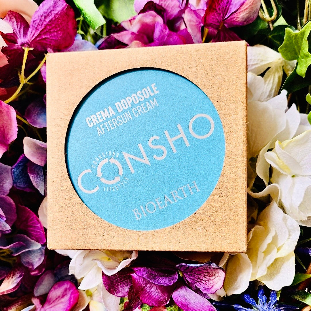 Crema doposole vegan, certificata BIO ECO e progettata con la massima attenzione per la pelle e l'ambiente. Arricchita con succo di Aloe vera, olio di Rosa Mosqueta ed estratti di Cetriolo e Zenzero BIO si assorbe velocemente lasciando la pelle fresca, morbida e delicatamente profumata.