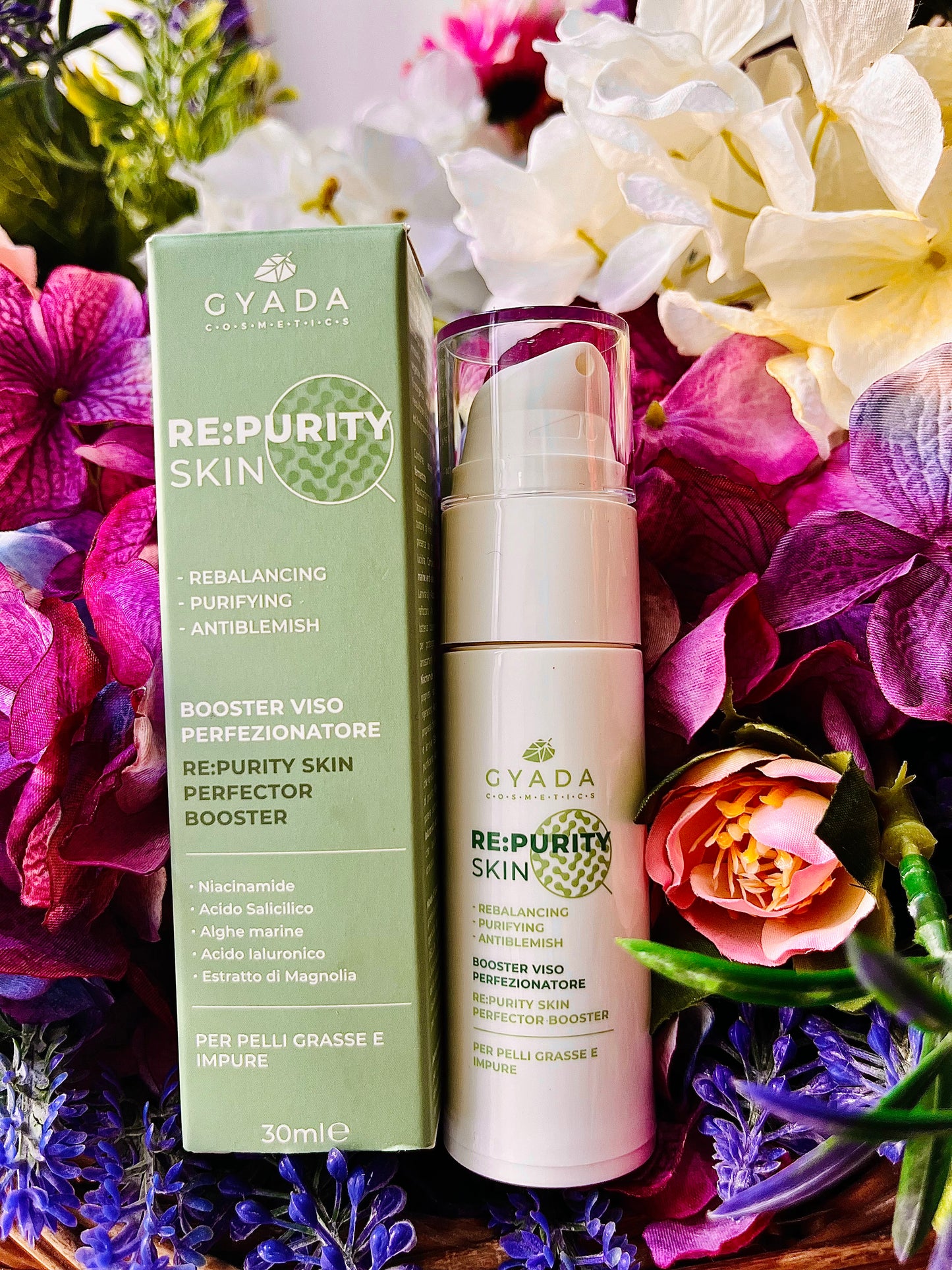 Re:PuritySkin Perfector Booster è un siero viso concentrato e ad alto contenuto di sostanze funzionali ideale per pelli grasse, impure e a tendenza acneica. Formulato con innovativi attivi di derivazione vegetale che aiutano a contrastare l’insorgenza delle imperfezioni, riequilibrare la produzione di sebo ed il microbioma cutaneo.  30ml