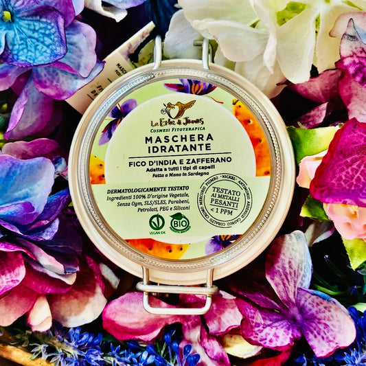 Maschera dalle proprietà idratanti e vellutanti. Adatta a tutti i tipi di capelli. I capelli secchi e crespi trarranno grande beneficio dall'utilizzo di questa maschera. Grazie all'alto contenuto di estratti funzionali, questa maschera ha il potere di idratare e districare i capelli che risulteranno morbidi, lucidi e sani.