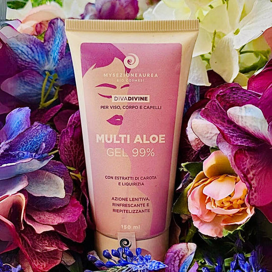 Prima mi chiamavo solo Lalla. Sono il:  MULTI ALOE GEL 99% DIVA DIVINE con estratti di carota e liquirizia ad azione lenitiva, rinfrescante e riepitelizzante.  Indicato per viso, corpo e capelli