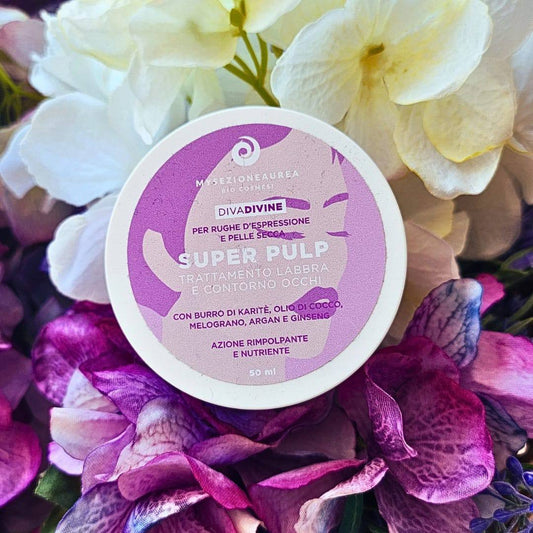Prima mi chiamavo solo Palma. Sono il:  SUPER PULP TRATTAMENTO LABBRA E CONTORNO OCCHI DIVA DIVINE con burro di karitè, olio di cocco, melograno, argan e ginseng ad azione rimpolpante e nutriente.  Indicato per rughe d'espressione e pelle secca.